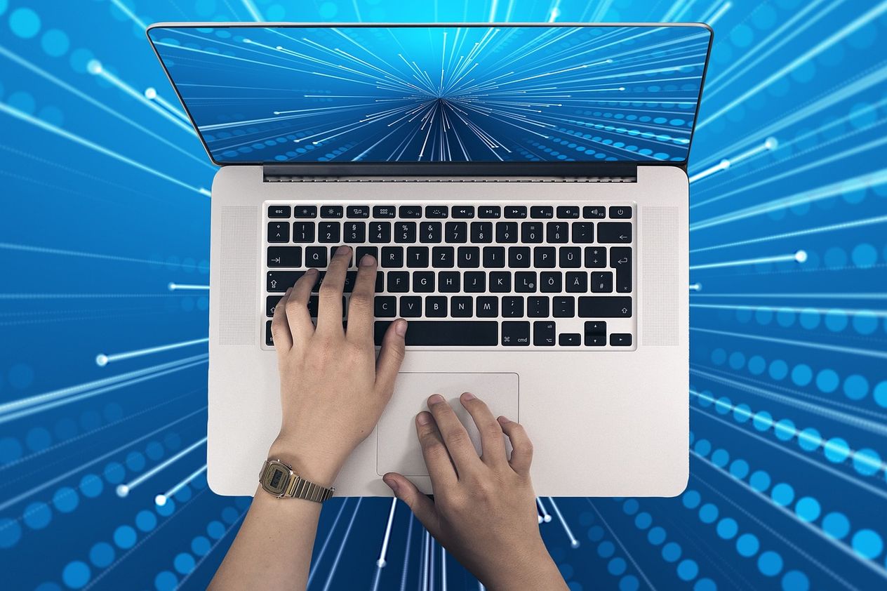 Email marketing a neuropsychologia uwagi: linie tematu i preheader, które zmniejszają zmęczenie poznawcze – przykłady i testy A/B