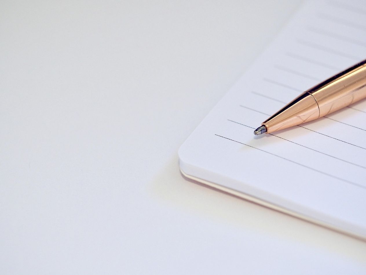 Role nieformalne i ich wpływ na przepływ informacji w organizacji: analiza psychologiczna